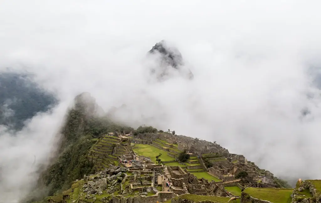 machu picchu rainy